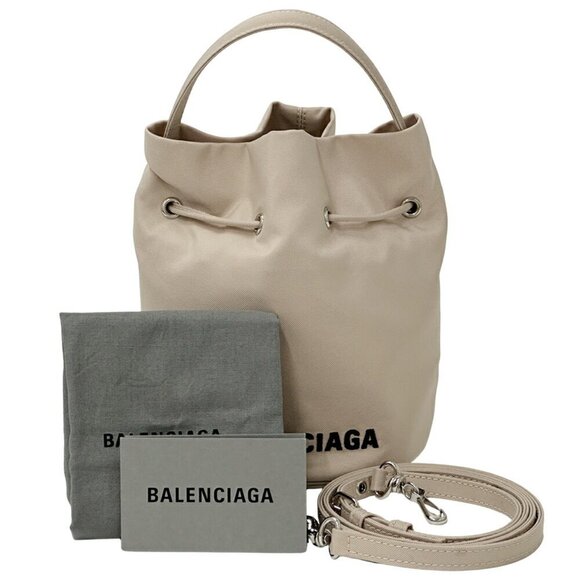BALENCIAGA Beige Shoulder Bag - Picture 9 of 11